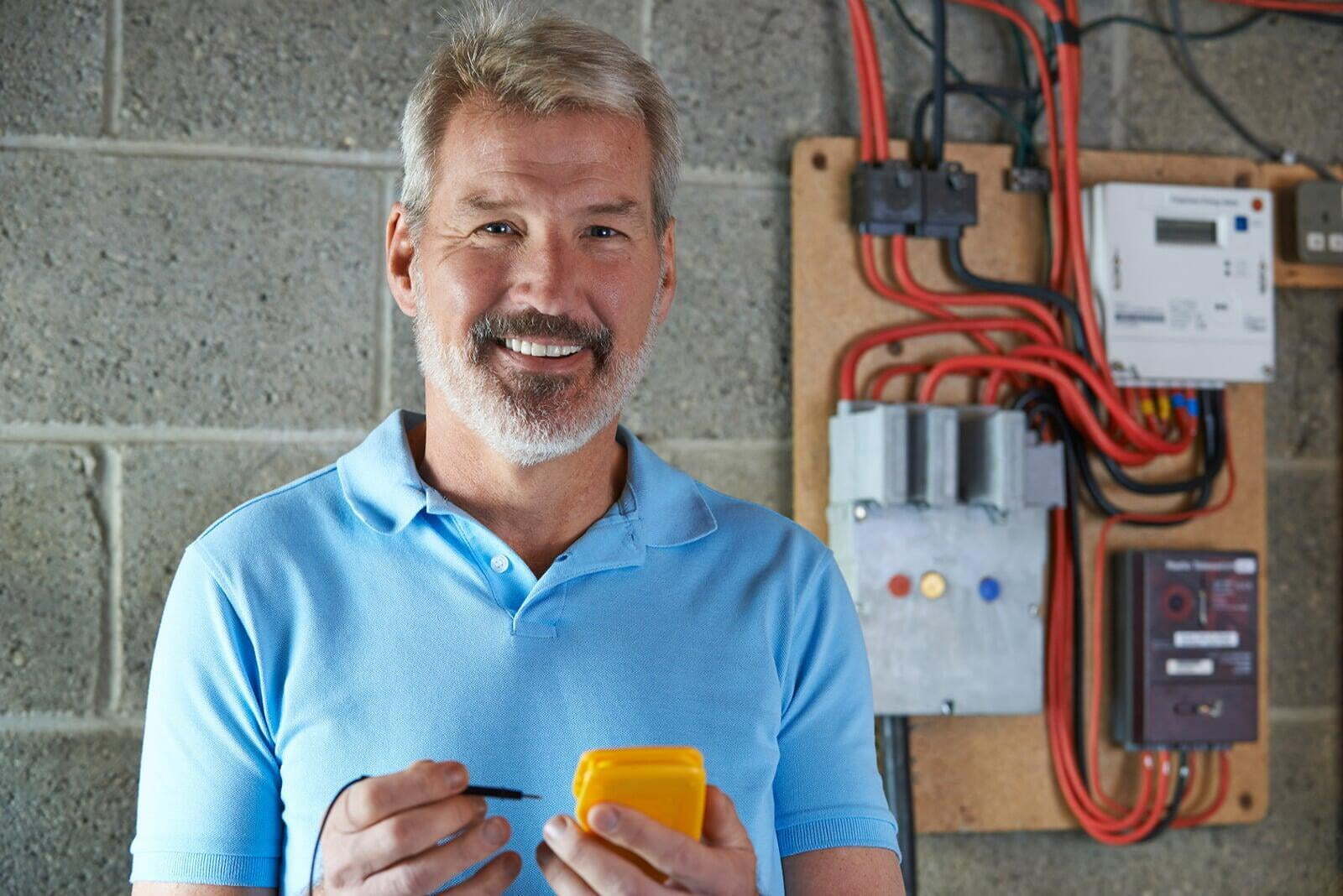 CMEQ maître électricien entrepreneur